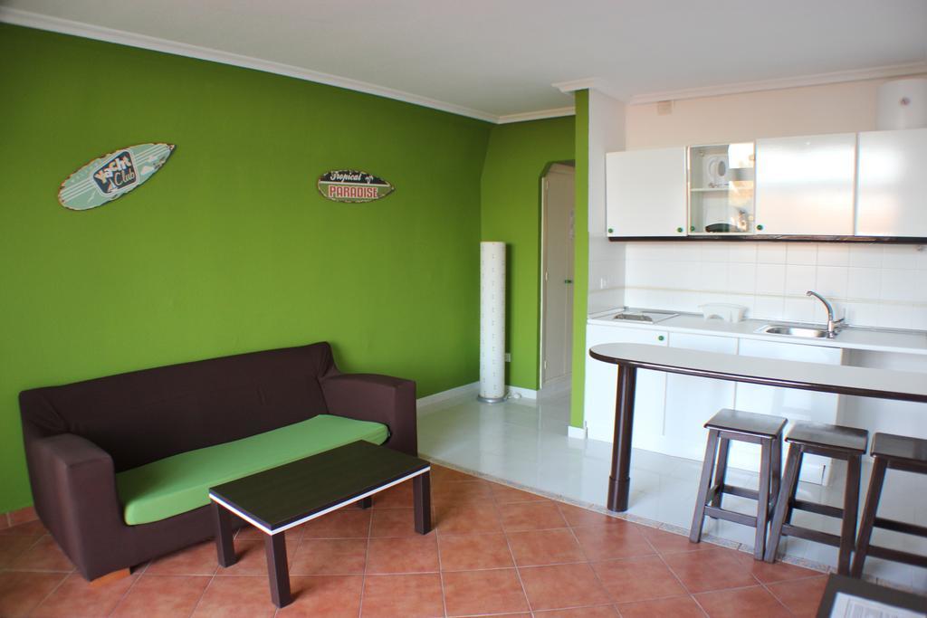 Aparthotel La Piramide Costa De Antigua Phòng bức ảnh