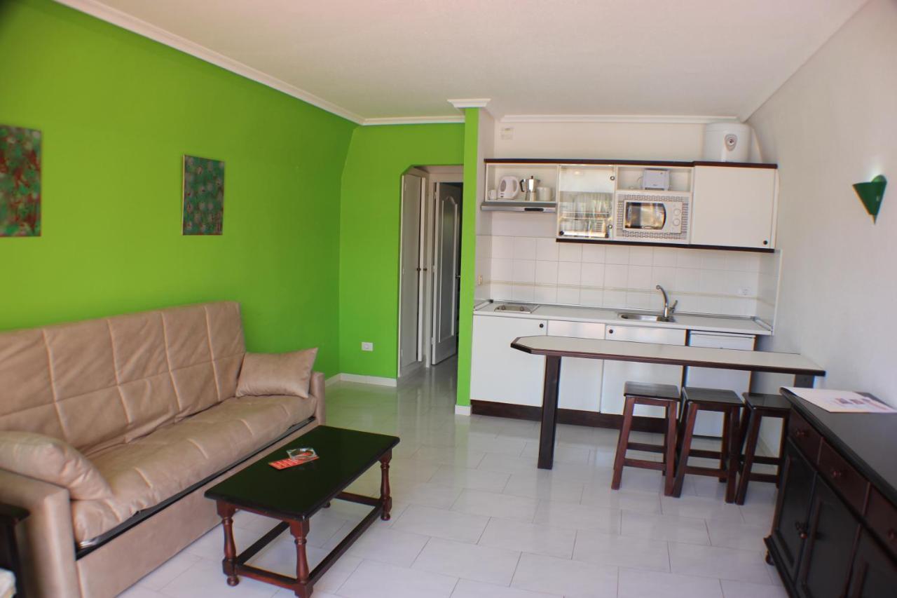 Aparthotel La Piramide Costa De Antigua Ngoại thất bức ảnh