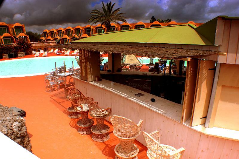 Aparthotel La Piramide Costa De Antigua Ngoại thất bức ảnh