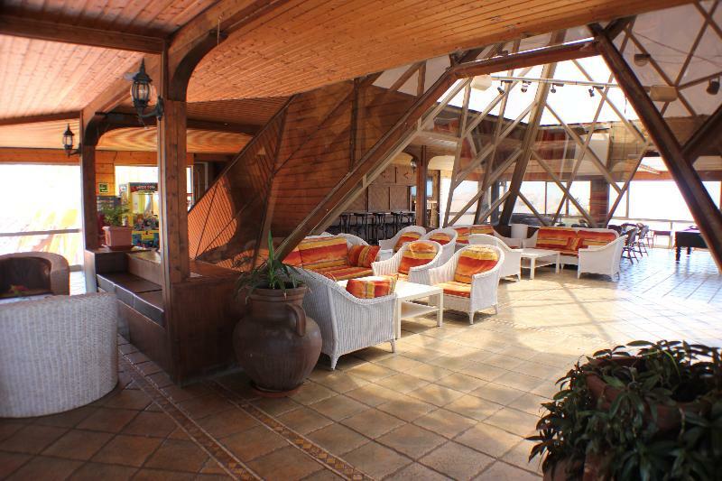 Aparthotel La Piramide Costa De Antigua Ngoại thất bức ảnh